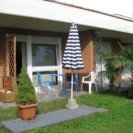 Apartment Kleine Wohnung, Grosser Garten! Merano